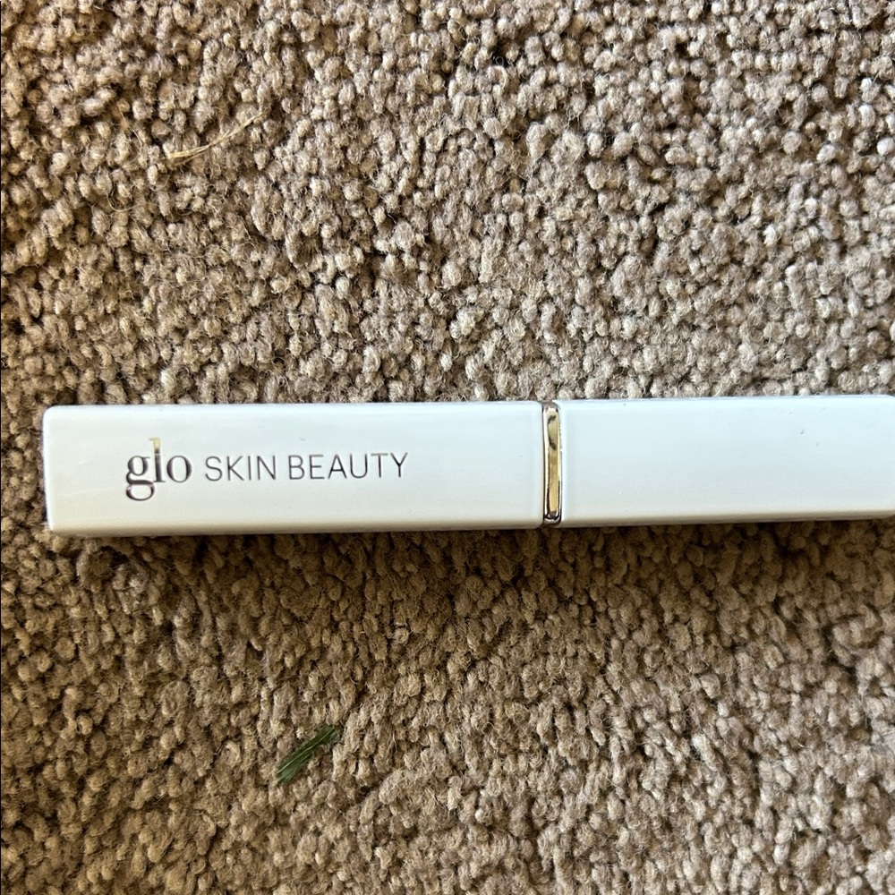 Glo Skin Beauty White Lipstick Case
